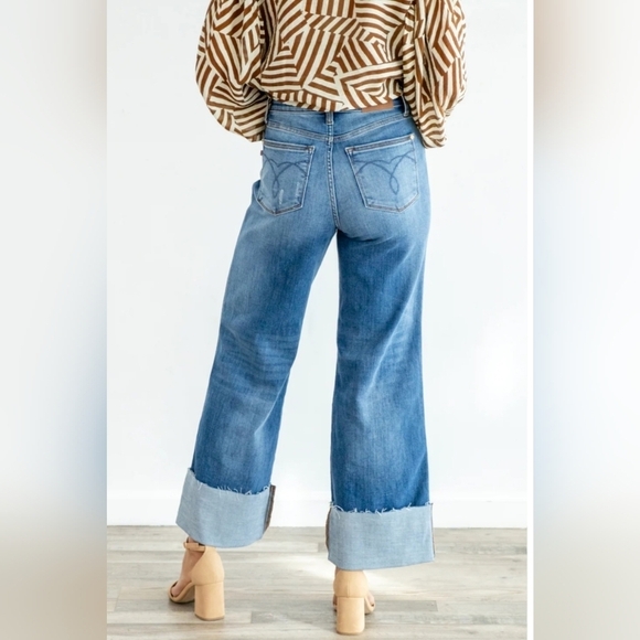 Judy Blue High Rise Medium Wash Cuffed Wide Leg Jeans Retro Regular Plus NEW - Picture 12 of 15